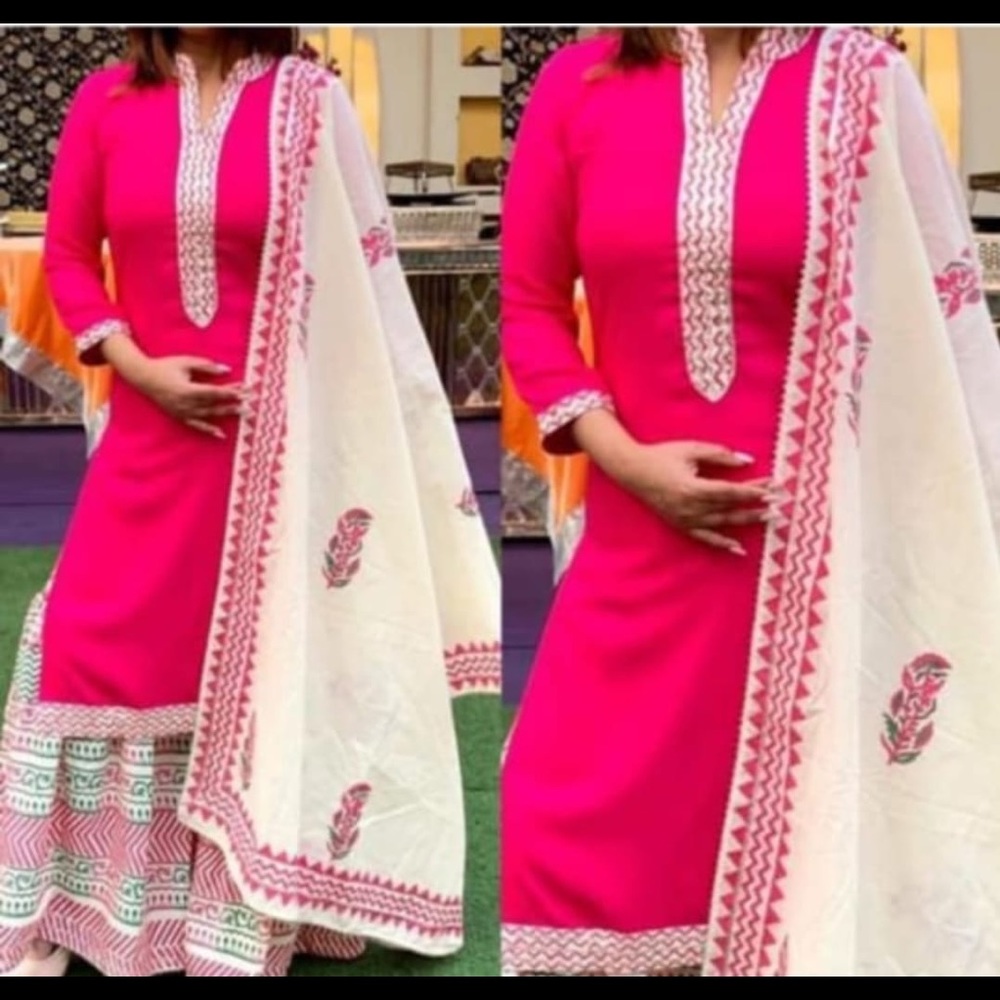 A very beautiful reyon 3 piece suit with skirt